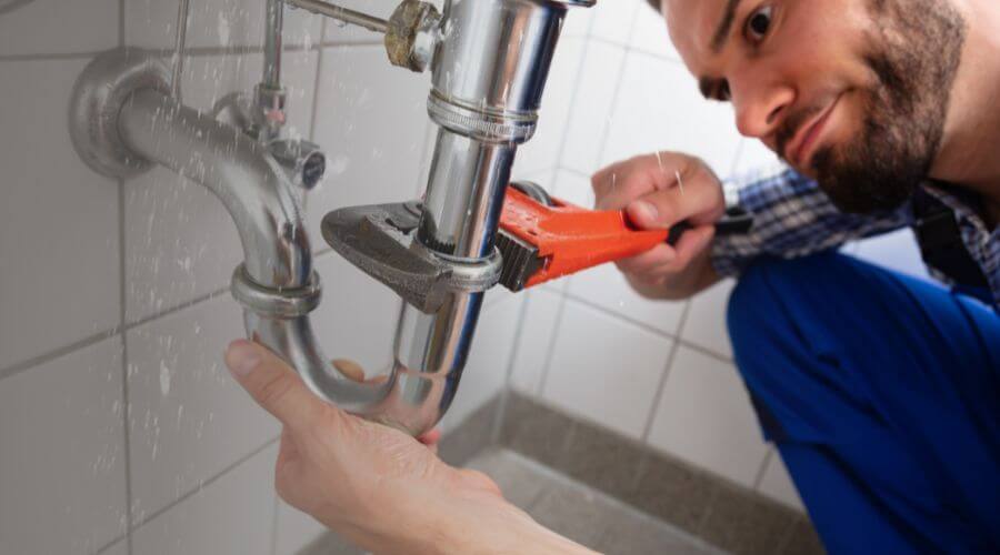 Professional emergency plumbing in Morton, MS
